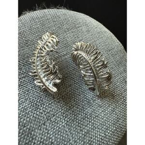 Vintage Coro Clip On Earrings, Coro Gold Tone Clip On Leaf Shaped Earrings